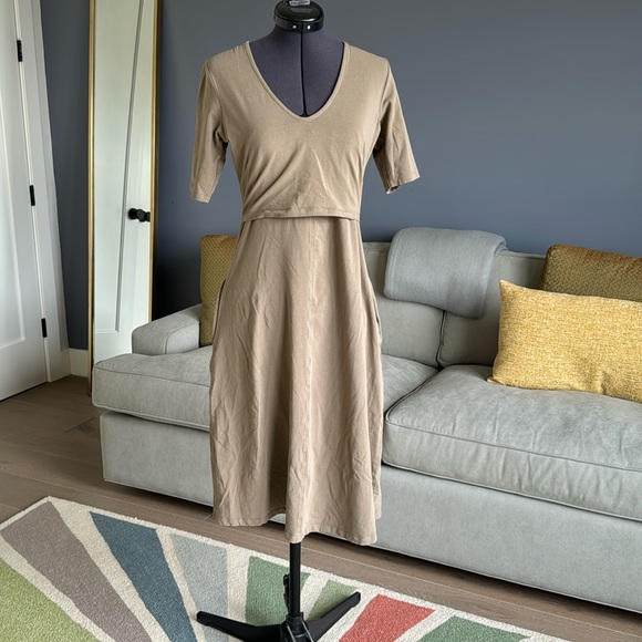 Boob Design Dresses & Skirts - Boob Design - A shaped nursing dress short sleeve - Green khaki - S
